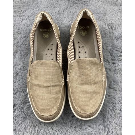 Crocs Walu Canvas Loafers In Khaki Stucco Gem