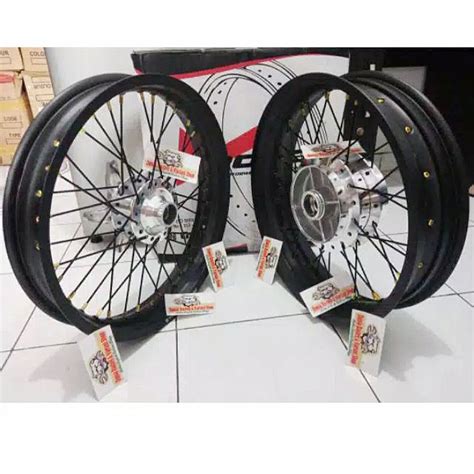 Jual Sepaket Pelek Velg CB 150 Tiger Revo CBR 150 Megapro Verza New CB