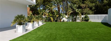 Front garden with artificial grass - Realturf UK