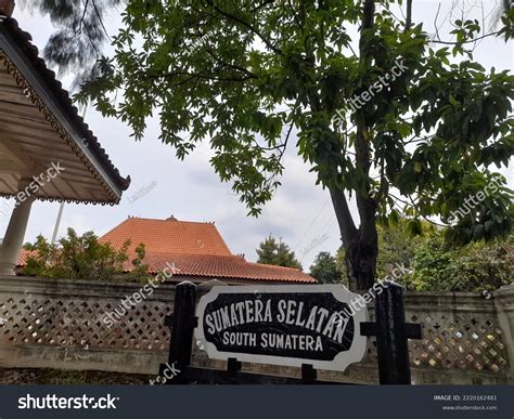 Bekasi Indonesia October 2022 Traditional House Stock Photo 2220162481 ...