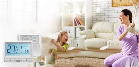 Termostat de ambient Poer Smart - Controlezi temperatura casei de pe c