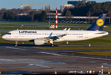 D Aiwa Lufthansa Airbus A Wl Photo By Niclas Rebbelmund