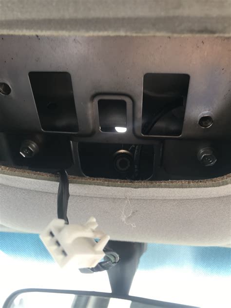 Замена антенны, лампочки габаритов (перед) — Hyundai Getz, 1,4 л, 2006 ...