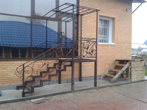 Крыльцо из профиля в частном доме (46 фото) - фото - картинки и рисунки ...