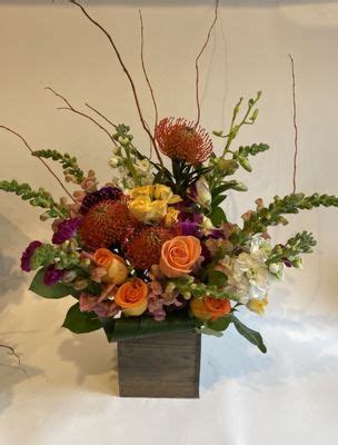 AUSTIN FLOWER DELIVERY - Updated November 2024 - 20 Photos & 27 Reviews - 105 W 8th St, Austin ...