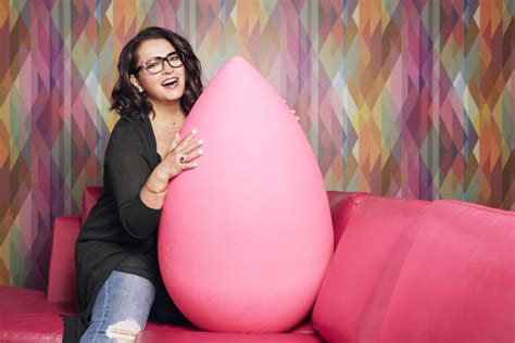 How broke, single mom Rea Ann Silva built her Beautyblender empire