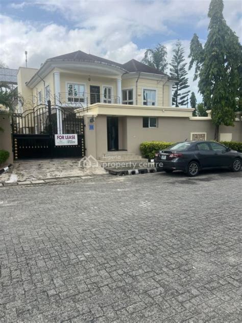 For Rent Tastefully Finished 6 Bedrooms Detached Mansion Banana