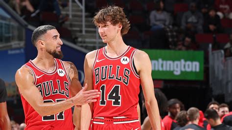 Bulls knock off Cavs, Buzelis shines in preseason debut | NBA.com