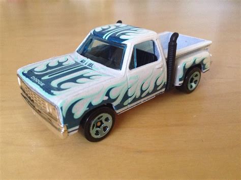 JULIAN S HOT WHEELS BLOG Dodge Li L Red Express Pickup Heat
