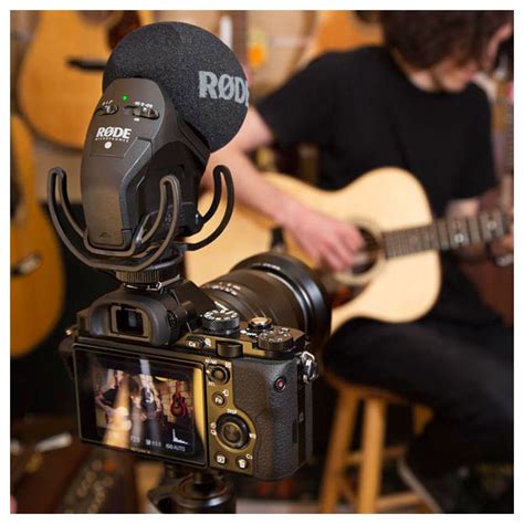 Rode Stereo Videomic Pro With Rycote Lyre Suspension At Gear4music