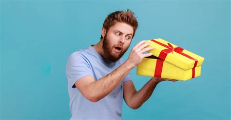 30 лучших идей, что подарить брату на Новый год: список недорогих и ...