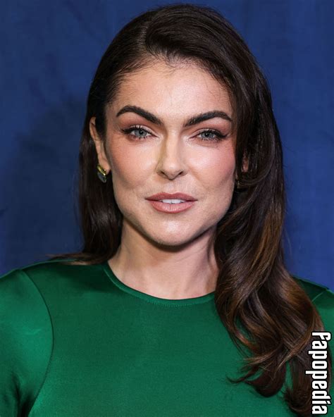 Serinda Swan Nude Leaks Photo Fapopedia