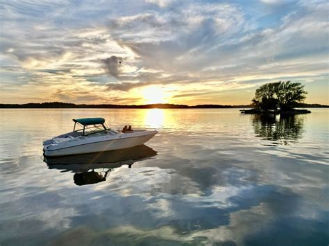 1000 ISLANDS PRIVATE BOAT TOURS - Wellesley Island, New York - Boat ...