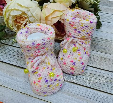 Пестрые носочки для малышки | Slippers, Shoes, Fashion