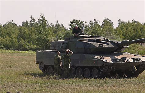 Schweden Hat Panzer Des Typs Stridsvagn Eine Modernisierte