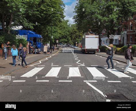 Zebra crossing in abbey road hi-res stock photography and images - Alamy