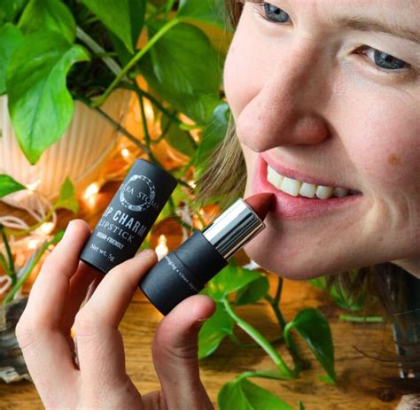 7 Non-Toxic Nail Polish Brands For Clean Manicures & A Clean Planet