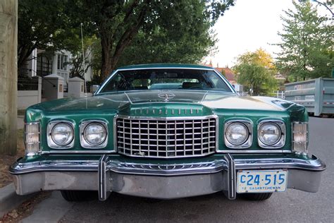 Old Parked Cars Vancouver 1976 Ford Thunderbird