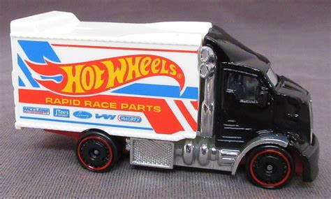 Ch I M H Nh Xe T I Hot Wheels C Hiway Hauler