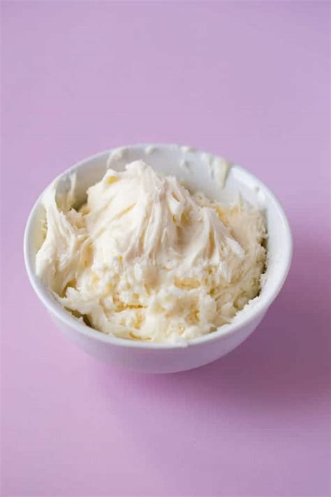 Gluten-Free Vanilla Buttercream Frosting - Gluten-Free Baking