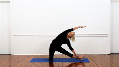 Iyengar Yoga for Beginners (No Props) Session 6 - Yoga Vastu