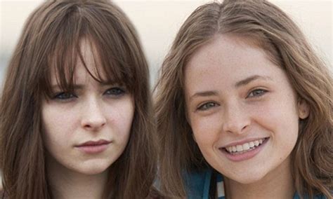 9 Hot Sexy Ashleigh Cummings Bikini Pics