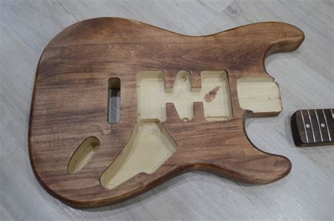 DIY гитара. Собери электрогитару сам