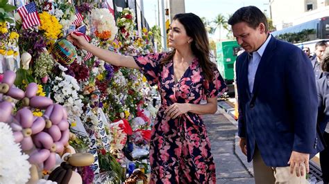 Floridas Casey Desantis Diagnosed With Breast Cancer