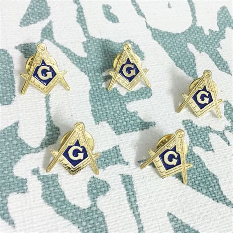 19mm High Masonic Square And Compass With G Enamel Pins And Badge