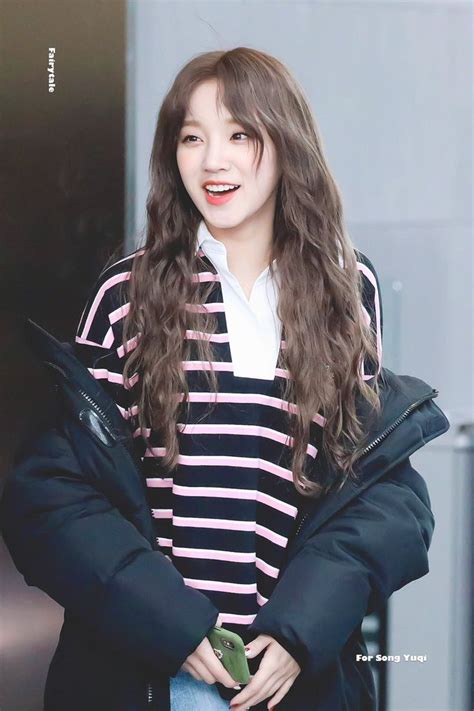 Yu Qi © Fairytale 여자아이들 G I Dle 우기 Yuqi Kpop Girls Korean