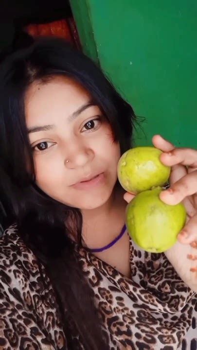 অনেক দিন পর আজ আমি পেয়ারা মাখা বানালাম।।😋🤤rahivlogs Peyaramakha