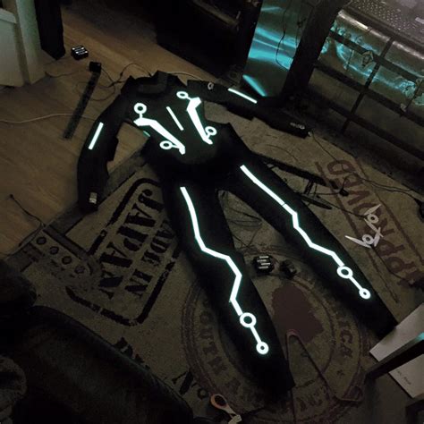 Tron Legacy Costume Rinzler