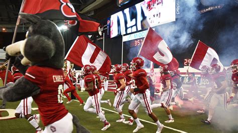South Dakota Coyotes football opens at home before visiting Oklahoma