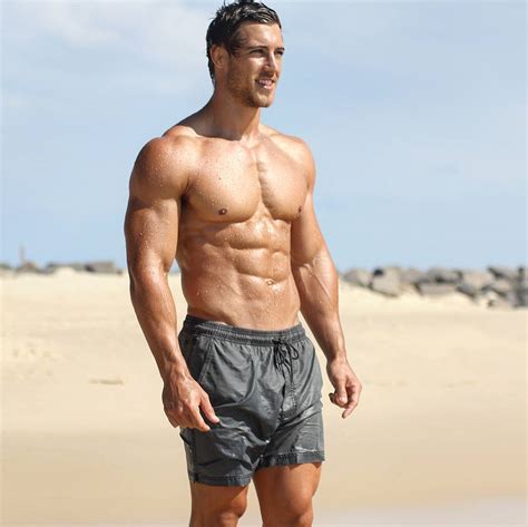 Malechritude On Twitter RT Neil37166348 Beach Hottie