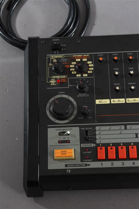 1982 Roland TR-808 Rhythm Composer Vintage Drum Machine | Guitar Chimp