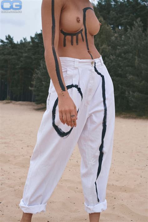 Mimi Elashiry Nude Pictures Photos Playboy Naked Topless Fappening