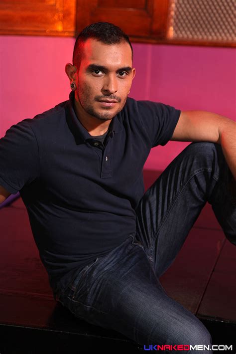 Porno Gay Online Uk Naked Men Lucio Saints