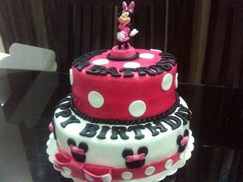 Zeti Hot Oven Hot Oven Minnie Mouse Cake Cuppies