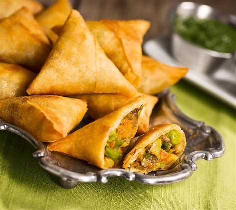 Samosa - Foodwiki - Takeaway.com