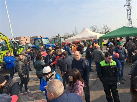 Iniziato Il Presidio Ad Asti Degli Agricoltori Autonomi Le Promesse