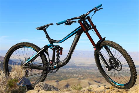 2015 Giant Glory Ripup1000s Bike Check Vital Mtb