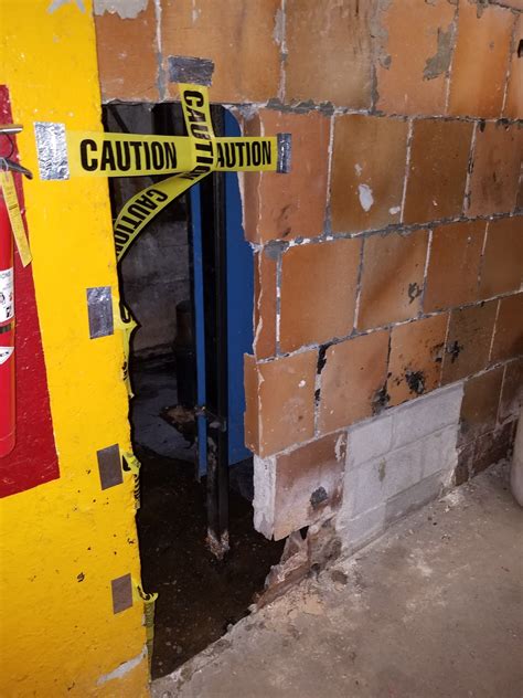 Chicago Elevator Maintenance - Colley Elevator: Traction elevator