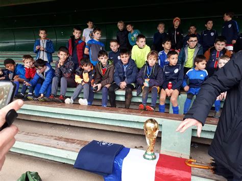 Album Les Jeunes Du Gj Foot Sud Ont Bien Apprécié Club Football