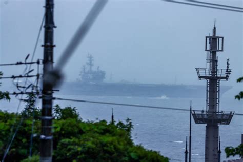 “里根”号出港，开始轮换回国前最后一次部署