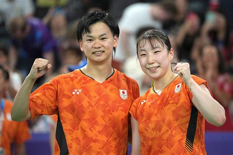 ワタガシペアが日本史上初 2大会連続の銅メダル獲得！3位決定戦で世界選手権覇者の韓国ペアを破る【パリ五輪 バトミントン】｜テレ東スポーツ：テレ東