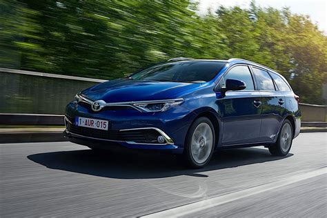 2015 Toyota Auris Touring Sports Specs And Photos Autoevolution