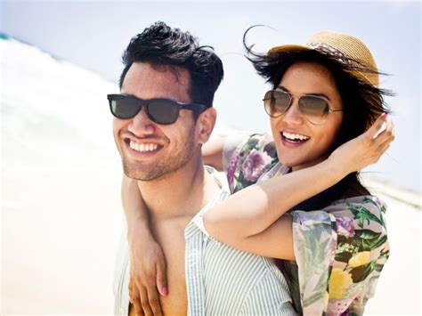 13 Best Sunglasses In Singapore For Men And Women