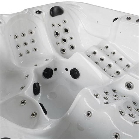 Fargo Beach Hot Tub