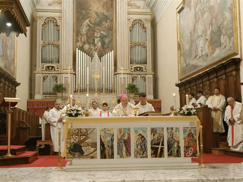 Santa Messa Di Lode E Di Ringraziamento Al Signore Per La Vita Santa