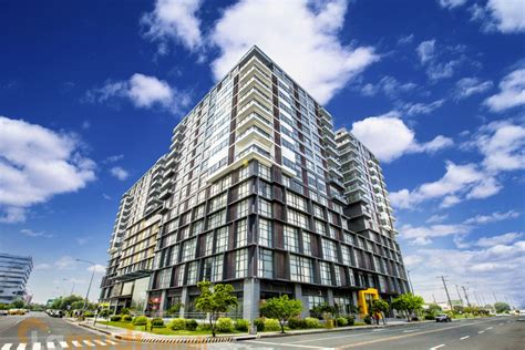 Oceanaire Condominium Luxury Living In A Bustling City Lamudi